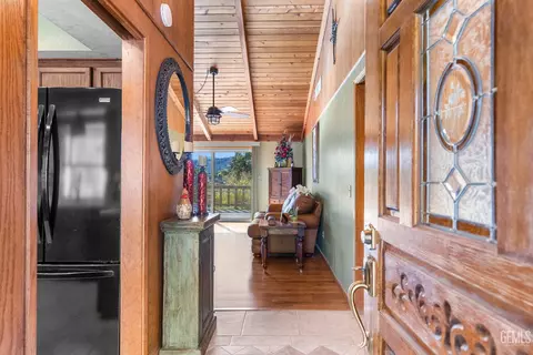 24301 Silver Creek Way, Tehachapi, CA 93561 photo 23