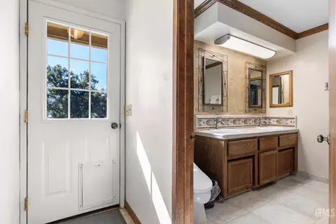 24301 Silver Creek Way, Tehachapi, CA 93561 photo 28