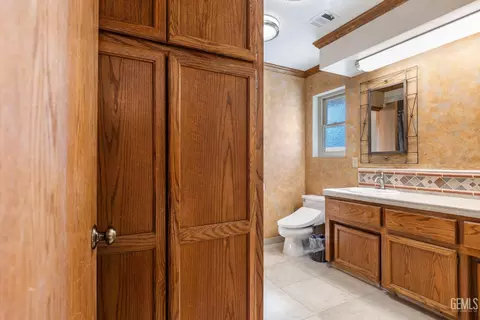 24301 Silver Creek Way, Tehachapi, CA 93561 photo 32