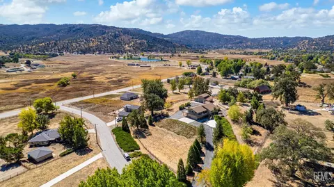 24301 Silver Creek Way, Tehachapi, CA 93561 photo 54