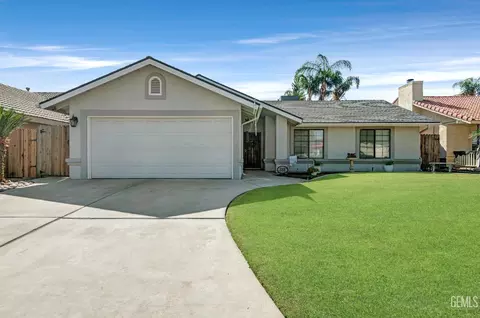 513 Sun Rose Ave, Bakersfield, CA 93308