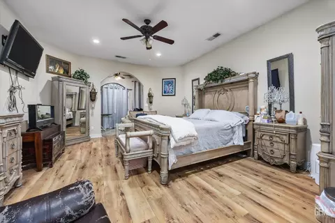 Bedroom - 901 Katie Ct, Shafter, CA 93263 photo 1 of 6