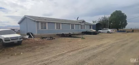 20904 Adobe Rd, Bakersfield, CA 93307 photo 2