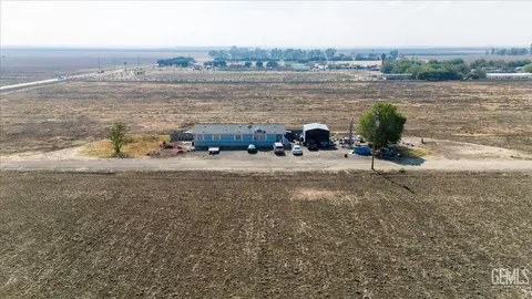 20904 Adobe Rd, Bakersfield, CA 93307 photo 1