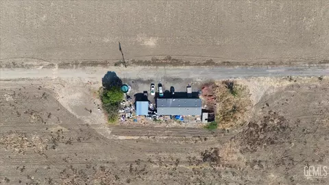 20904 Adobe Rd, Bakersfield, CA 93307 photo 8