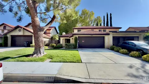 2856 Dartmouth Dr, Lancaster, CA 93536