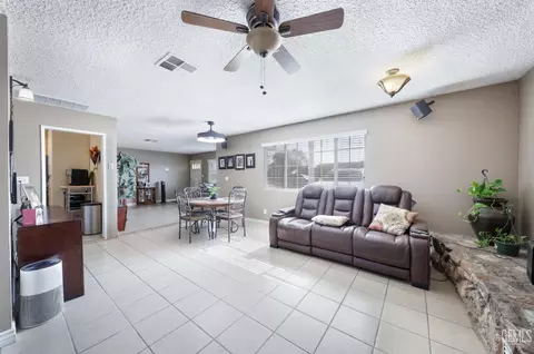 Living - 140 Langford Ave, Arvin, CA 93203 photo 1 of 1