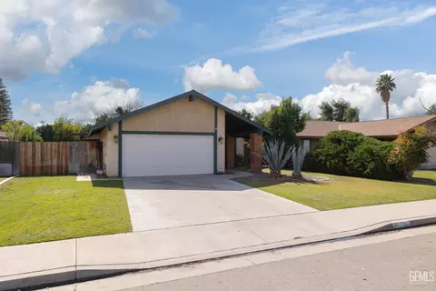 Exterior - 4101 Thatch Ave, Bakersfield, CA 93313 photo 1 of 9