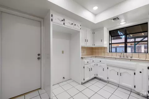 Other - 4101 Thatch Ave, Bakersfield, CA 93313 photo 6 of 12