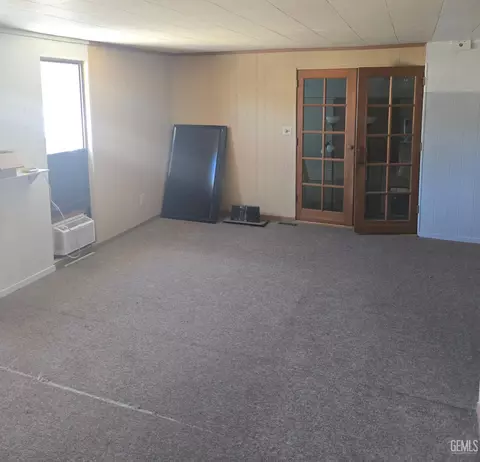 9005 Apache, Weldon, CA 93283 photo 7