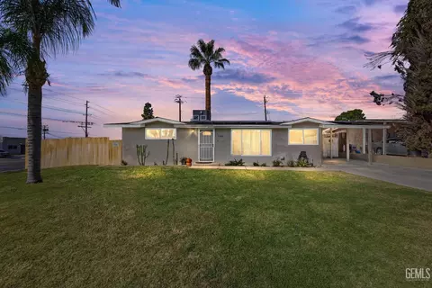 2700 Haley St, Bakersfield, CA 93305