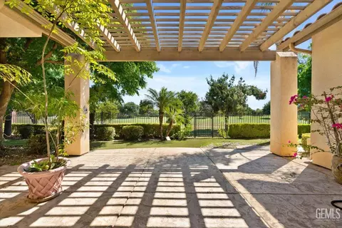 Exterior - 2231 Crocus Dr, Bakersfield, CA 93311 photo 3 of 5