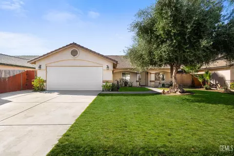 12603 Grand Teton Dr, Bakersfield, CA 93312