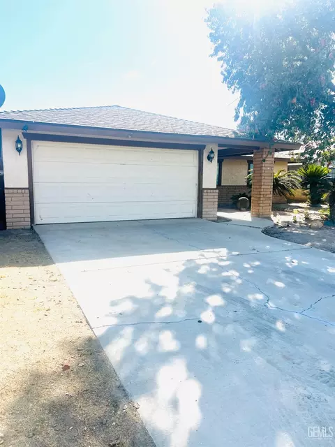 4301 Sugar Cane Ave, Bakersfield, CA 93313