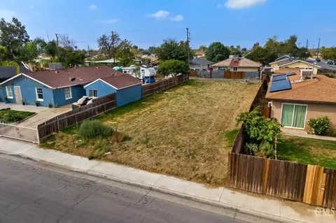 142 Northrup St, Bakersfield, CA 93307 photo 2