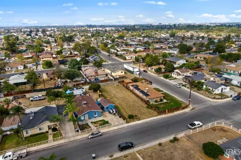142 Northrup St, Bakersfield, CA 93307 photo 4