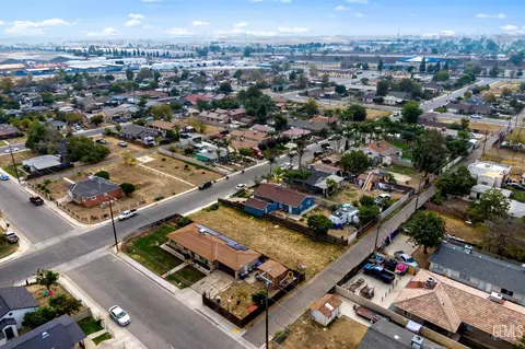 142 Northrup St, Bakersfield, CA 93307 photo 8