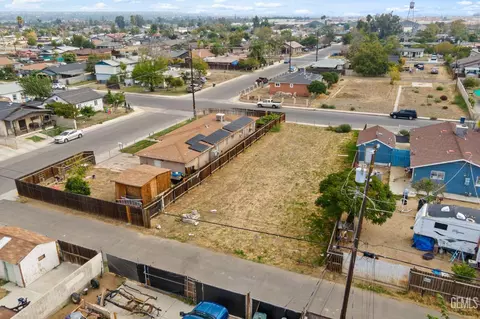 142 Northrup St, Bakersfield, CA 93307 photo 14