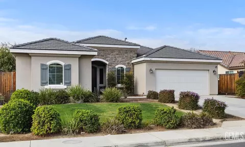 7417 Carson River Rd, Bakersfield, CA 93311 photo 2