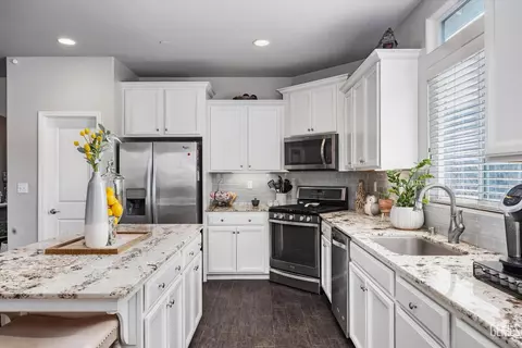 7417 Carson River Rd, Bakersfield, CA 93311 photo 8