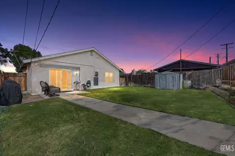 619 Lucard St, Taft, CA 93268 photo 6