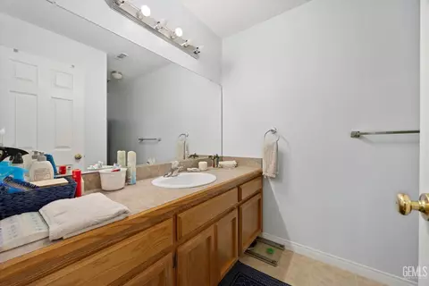 619 Lucard St, Taft, CA 93268 photo 28