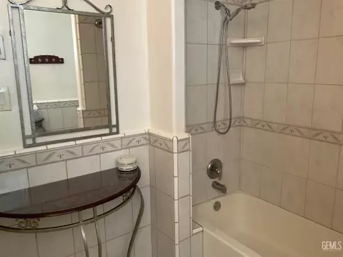 Bath - 1302 E 19th St, Bakersfield, CA 93305 photo 1 of 4