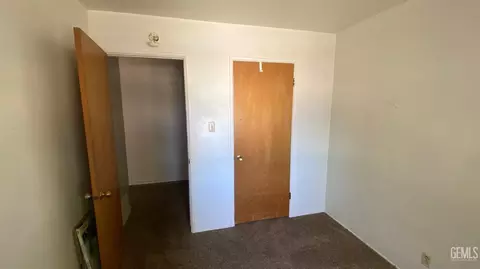 Bedroom - 105 D St, Taft, CA 93268 photo 2 of 6