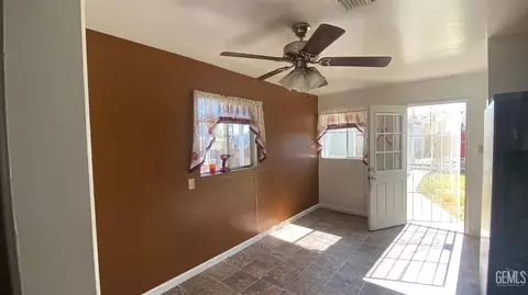 Other - 105 D St, Taft, CA 93268 photo 4 of 5
