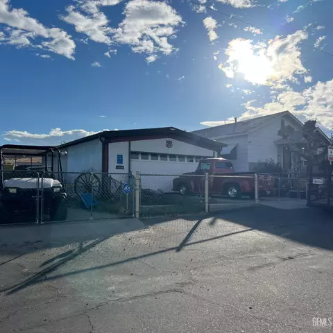 809 Buena Vista St, Taft, CA 93268 photo 5