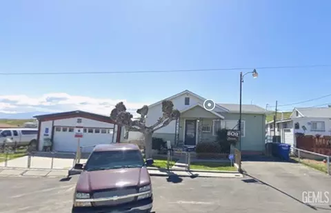 809 Buena Vista St, Taft, CA 93268 photo 2