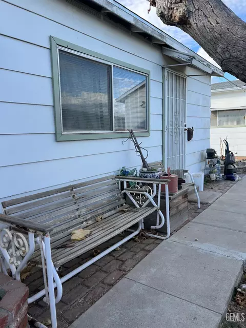 809 Buena Vista St, Taft, CA 93268 photo 17