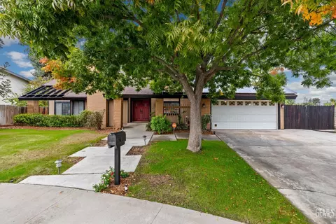 1701 Glenarm Ct, Bakersfield, CA 93309
