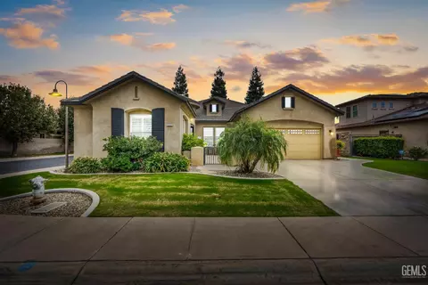 9303 Via Lugano, Bakersfield, CA 93312
