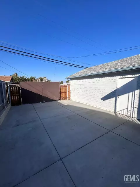 314 Philippine St, Taft, CA 93268 photo 12