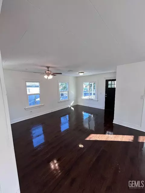 314 Philippine St, Taft, CA 93268 photo 4