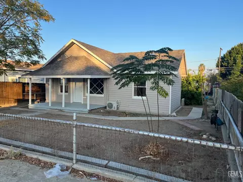 412 Pierce St, Taft, CA 93268 photo 2