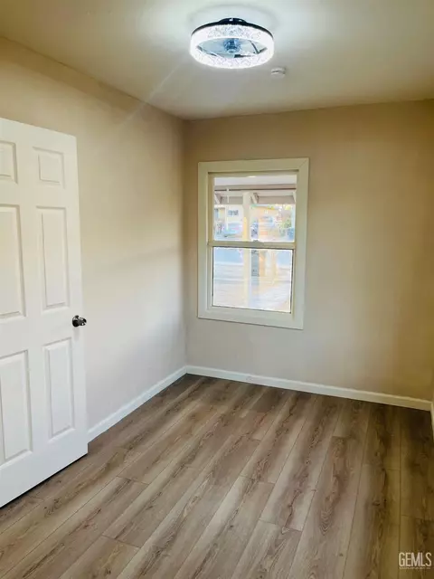 412 Pierce St, Taft, CA 93268 photo 13