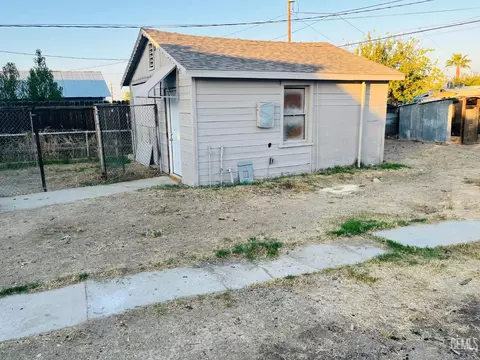 412 Pierce St, Taft, CA 93268 photo 6