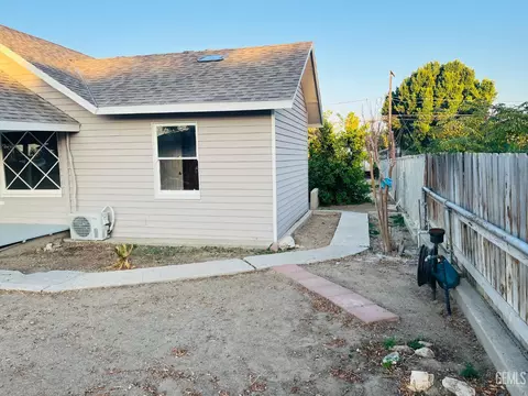 412 Pierce St, Taft, CA 93268 photo 8