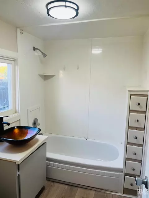 412 Pierce St, Taft, CA 93268 photo 17