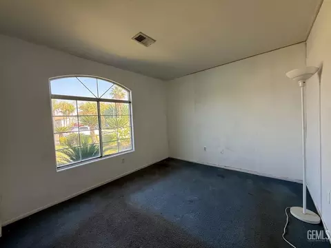 Bedroom - 9115 Maxwell Ct, Lamont, CA 93241 photo 8 of 8