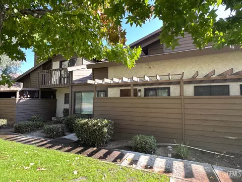 2316 Gosford Rd #W, Bakersfield, CA 93309