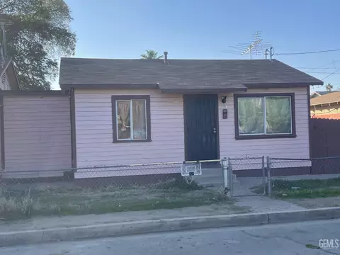 339 Maple Ave, Wasco, CA 93280 photo 2