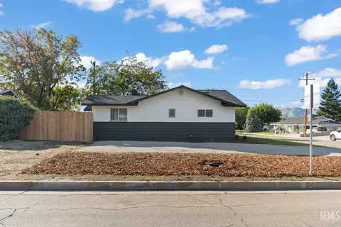 Other - 402 W A St, Tehachapi, CA 93561 photo 2 of 9