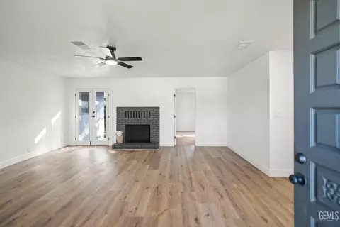 Other - 402 W A St, Tehachapi, CA 93561 photo 4 of 9