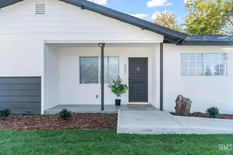 Exterior - 402 W A St, Tehachapi, CA 93561 photo 5 of 14