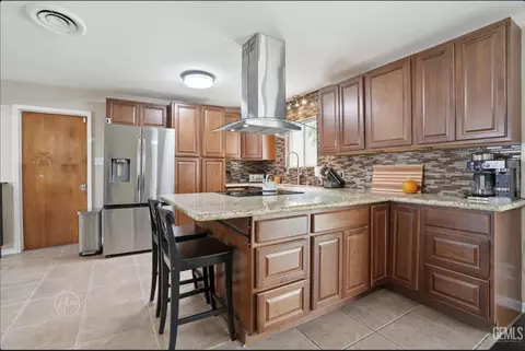 517 Grant Ter, Taft, CA 93268 photo 4