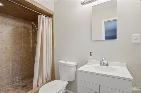 517 Grant Ter, Taft, CA 93268 photo 14