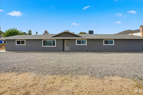 517 Grant Ter, Taft, CA 93268 photo 2